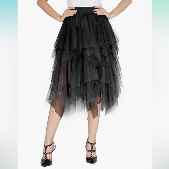 Urban Coco Dresses & Skirts - URBAN COCO Layered Tulle Midi Skirt
